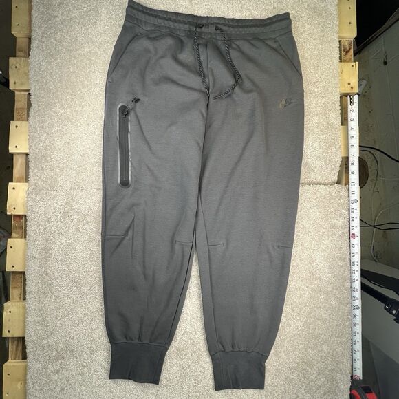 Nike Women’s Sportswear Tech Fleece Joggers Gray NWT XL - Picture 1 of 6
